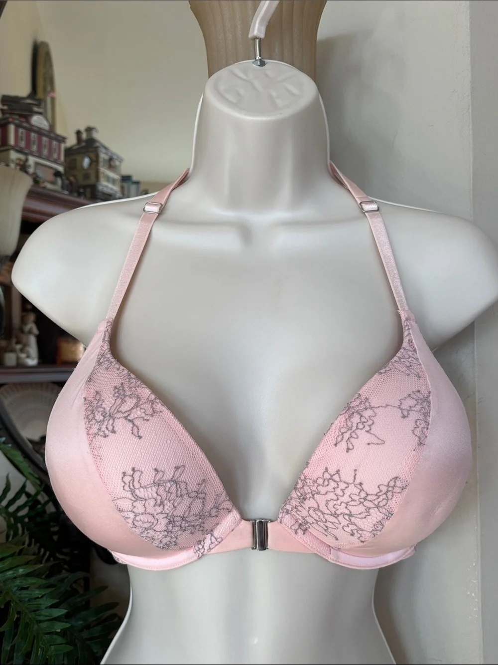 Victoria's Secret Pink & Gray Lace Front-Close Racerback Bombshell Push-Up Bra